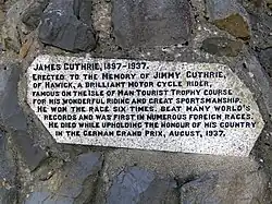 De inscriptie op het monument