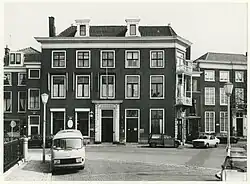 Lange Voorhout 58 in 1976 toen Van Marle en Bignell er nog gevestigd was
