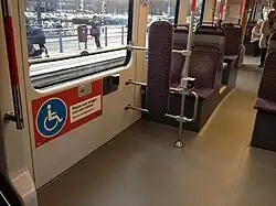 Plaats voor rolstoel; bak d/c