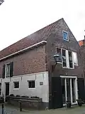 Pakhuis met tuitgevel
