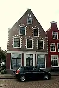 Pand met puntgevel in Haarlemse trant (oorspronkelijk trapgevel)