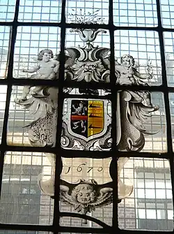 Gebrandschilderd raam met datering 1670