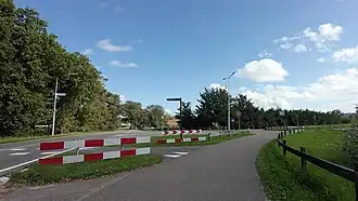 Burgemeester van Heusdenweg, Halfweg