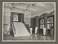 De hal met de trap naar de eerste verdieping, 1931
