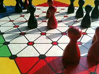 Halma met een zeshoekig speelveld