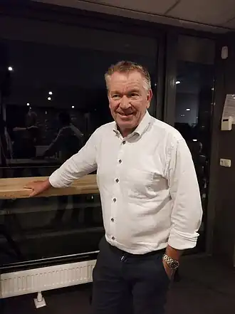 Hans Nijland wordt geïnterviewd