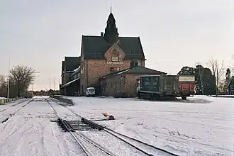 Het station gezien uit het westen.