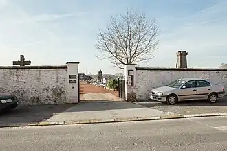 Toegang tot de begraafplaats