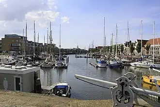 De Zuiderhaven vanaf de Kleine Sluis