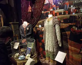 Voorwerpen en het lokaal van lessen Waarzeggerij