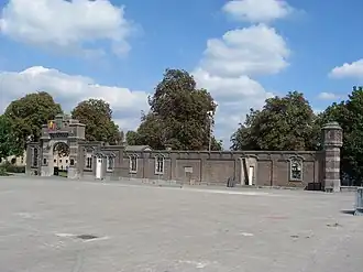 De deels afgebroken Kolonel Dusartkazerne