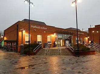 Stationsgebouw, 2019