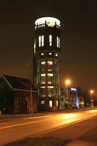 Watertoren Hazerswoude-Rijndijk bij nacht (2008)