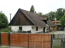 Oude boerderij in het dorp (2015)