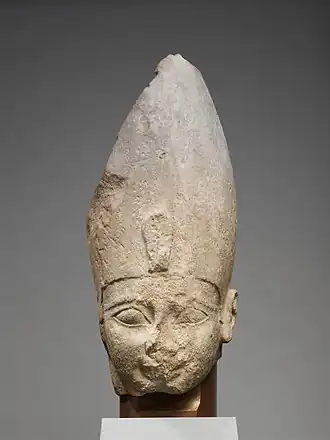 Hoofd van kalkstenen beeld van farao Ahmose (ca. 1550-1525 v. Chr.), The MET