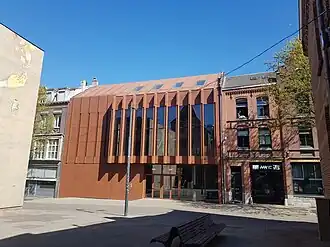 Voorgevel van de Nieuwe Nor die rechts nog een stukje doorloopt