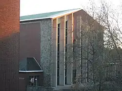 De kerk in de herfst