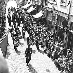 Koninklijke Harmonie tijdens Heiligdomsvaart, 1955