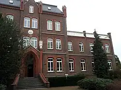 Entreegebouw en noordvleugel