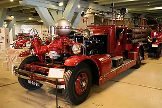 Ahrens-Fox-brandweerauto uit 1927 in het museum