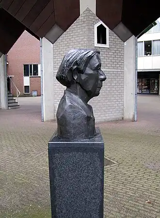 Alphonse Stallaert buste in Helmond