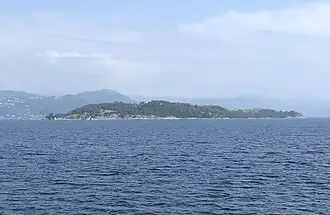 Het eiland Heng vanop de Horgefjord