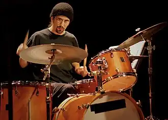 Elliot Humberto Kavee