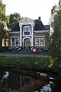 Herenhuis in aan de Um-1800 verwante stijl