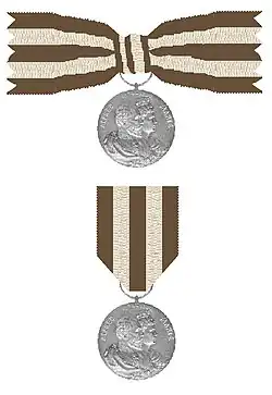 Medailles aan strik voor dames en lint voor heren