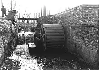 Deels gesloopte molen (1978)