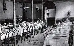 Eetzaal pensionaat, ca. 1910