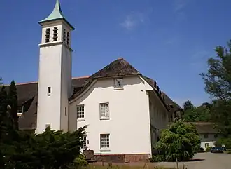Klooster de Stad Gods (rechts de oorspronkelijke villa Monnikenberg)