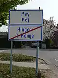 Plaatsnaamborden grens Hingen - Pey