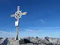 Gipfelkreuz op de Hinteren Bachofenspitze in het Karwendelgebergte