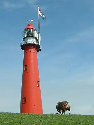 De hoge vuurtoren van Hoek van Holland