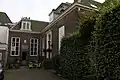Duitse Huis, lage gebouwen