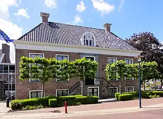 Het oude gemeentehuis in Ferwerd