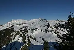 De Hoher Freschen in het Bregenzerwaldgebergte gezien vanaf de Nob in Laterns-Gapfohl in Vorarlberg.