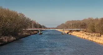 Lage Dwarsvaart ter hoogte van de spoorbrug
