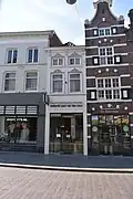 Winkel-woonhuis in Eclecticisme stijl