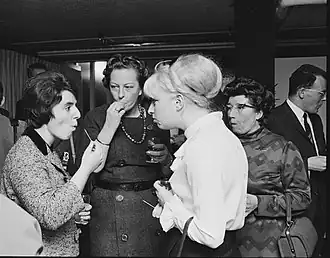 Hoogoven Schaaktoernooi 1969: v.l.n.r. Nona Gaprindashvili, Corry Vreeken, Ingrid Tuk, Fenny Heemskerk