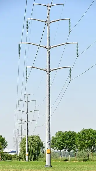 Tonmast (150kV buismast) nabij Zaltbommel, Nederland