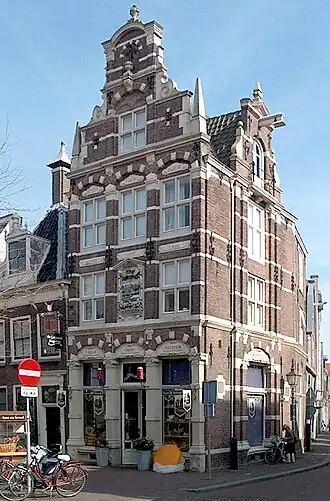 De Gekroonde Jaagschuit, Breed 38