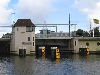 Hoornbrug over de Delftsche Vliet
