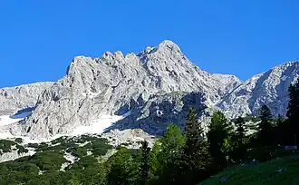 De top van de Grosser Priel met zijn zuidoostgraat, gezien van het Prielschutzhaus