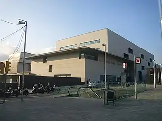 Ingang van het station voor het ziekenhuis Hospital de Sant Pau