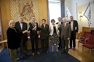 Janssen, derde van links, in 2009