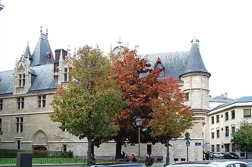 Zijde rue de l'Hôtel de Ville