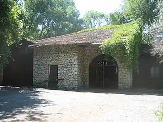 Het Hoteli i Gjuetisë te Ishull i Lezhës