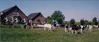 Houtensewetering 35 (monument) foto omstreeks 1995